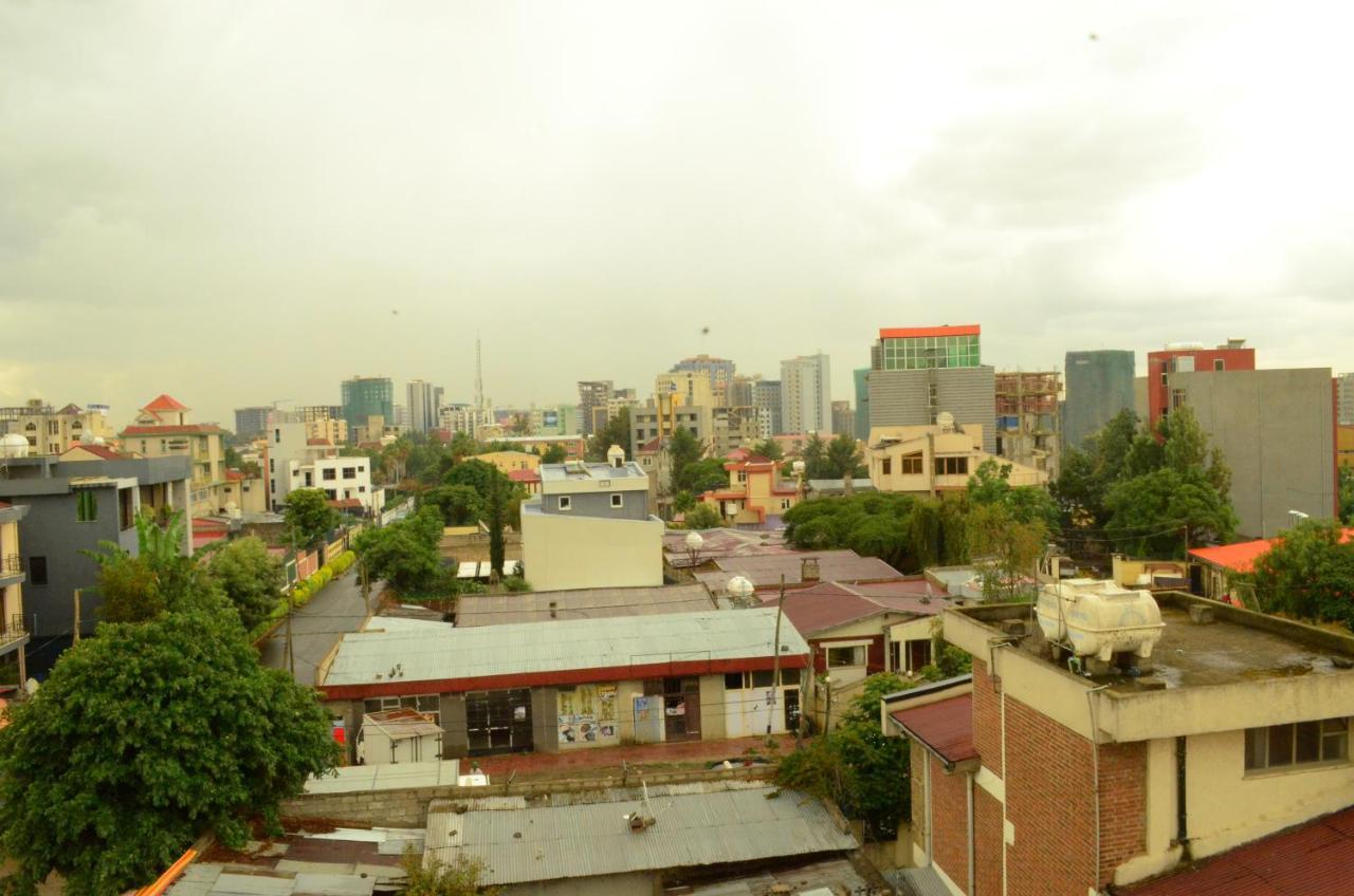 Abyssinia Guest House Addis Ababa Exterior photo