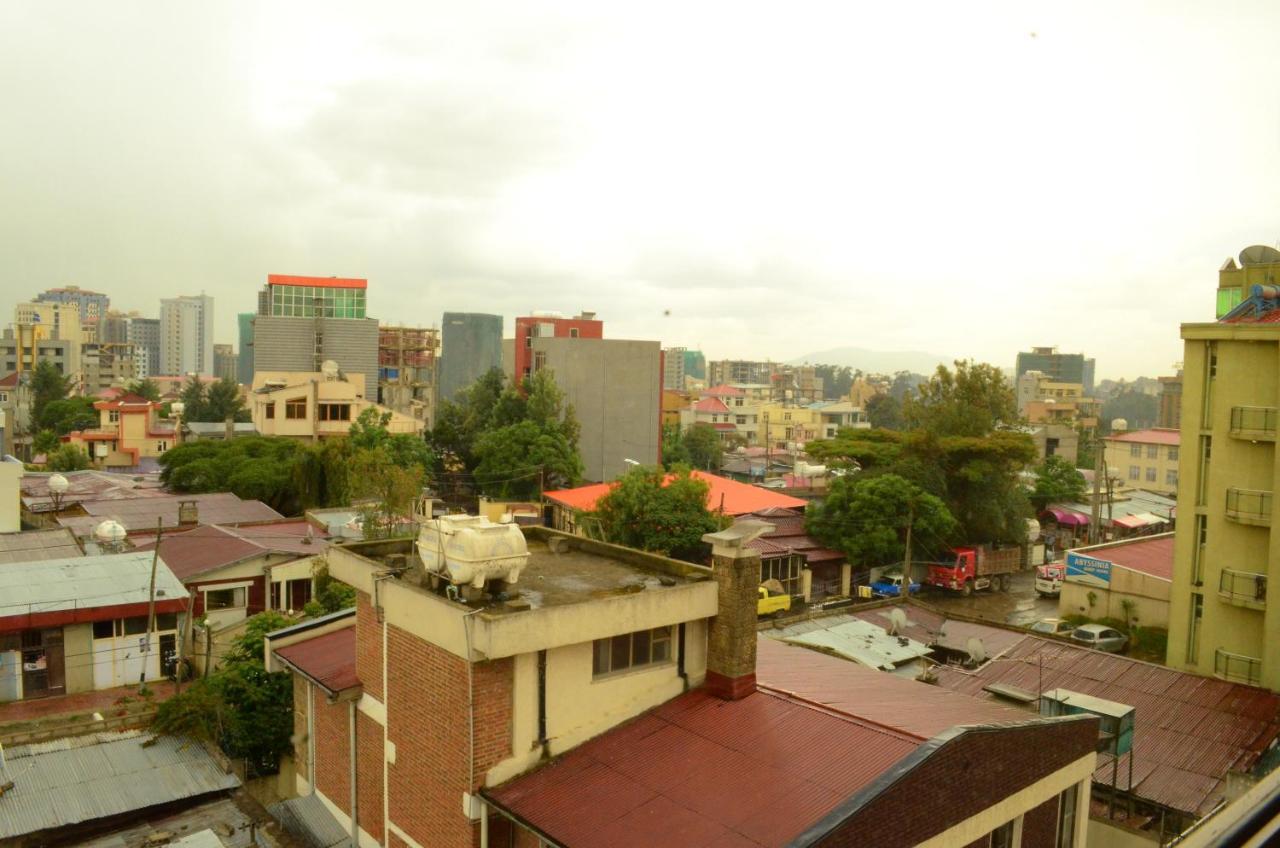 Abyssinia Guest House Addis Ababa Exterior photo